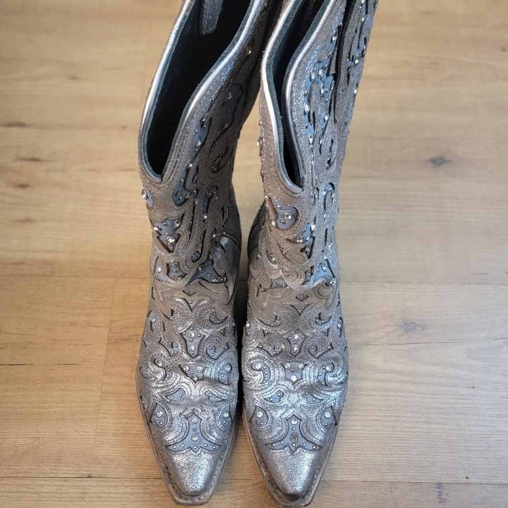 J.B. Dillon Bellflower Western Boots - Picture 8 of 16